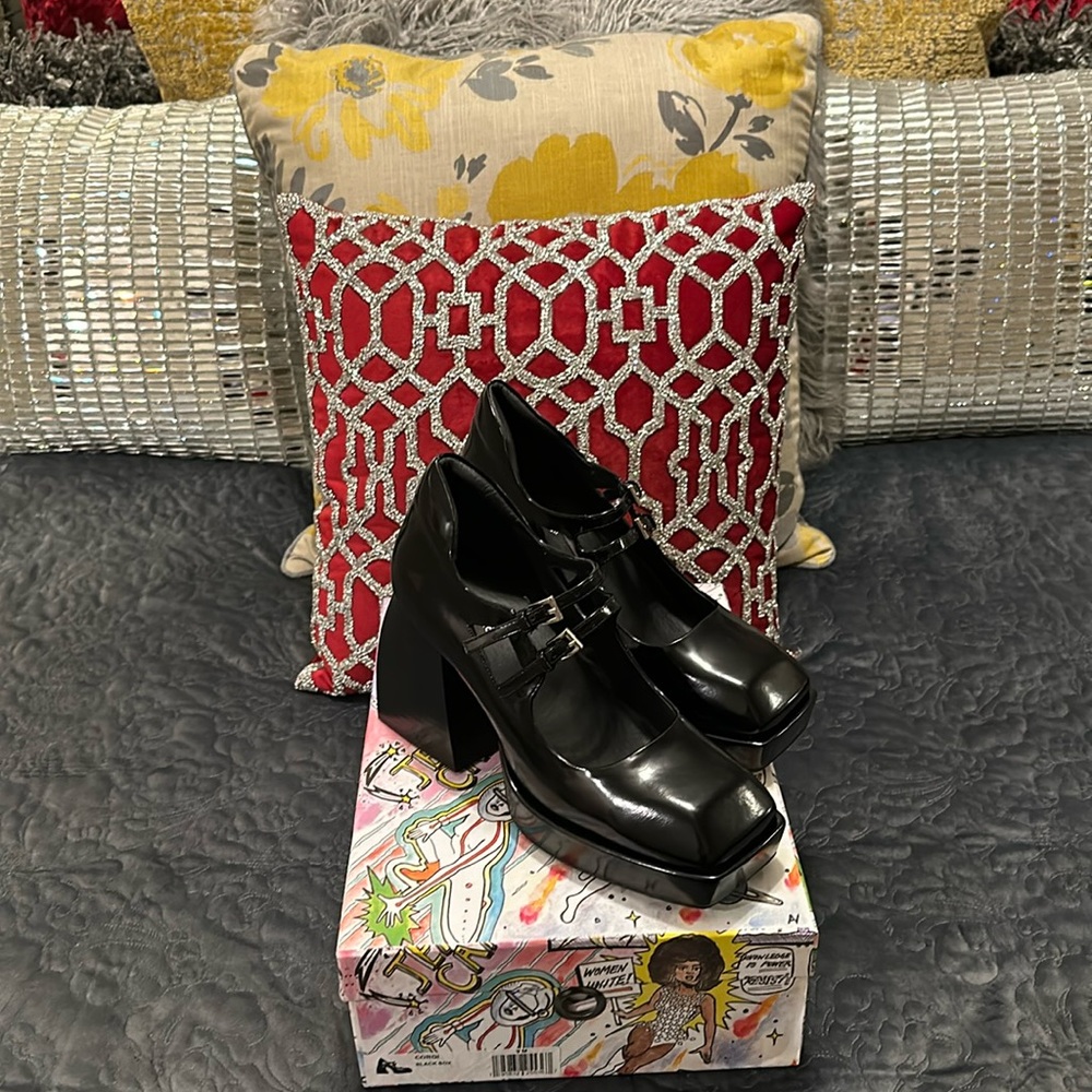 Chunky Heel Mary Janes